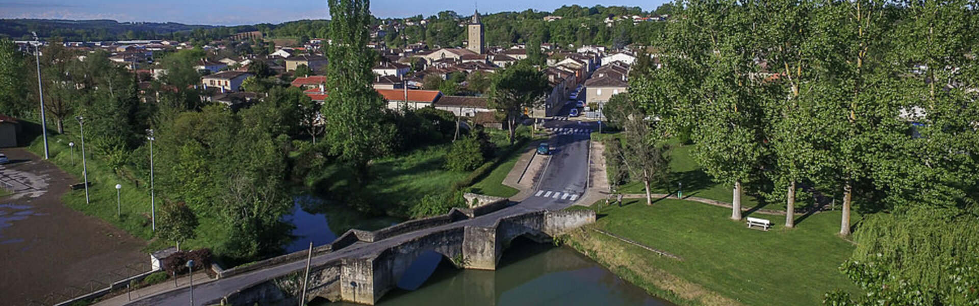 Bienvenue à Pavie dans le Gers